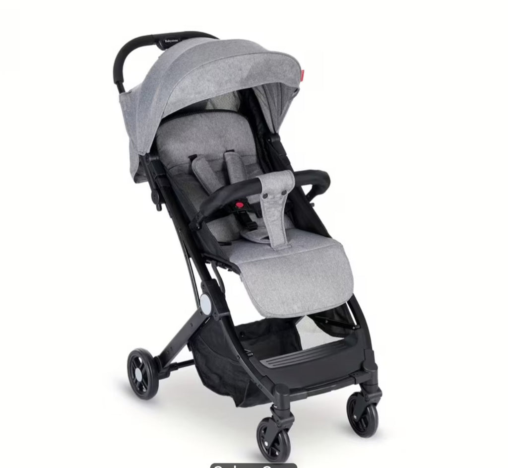 Travel pram lightweight with 5 point harness